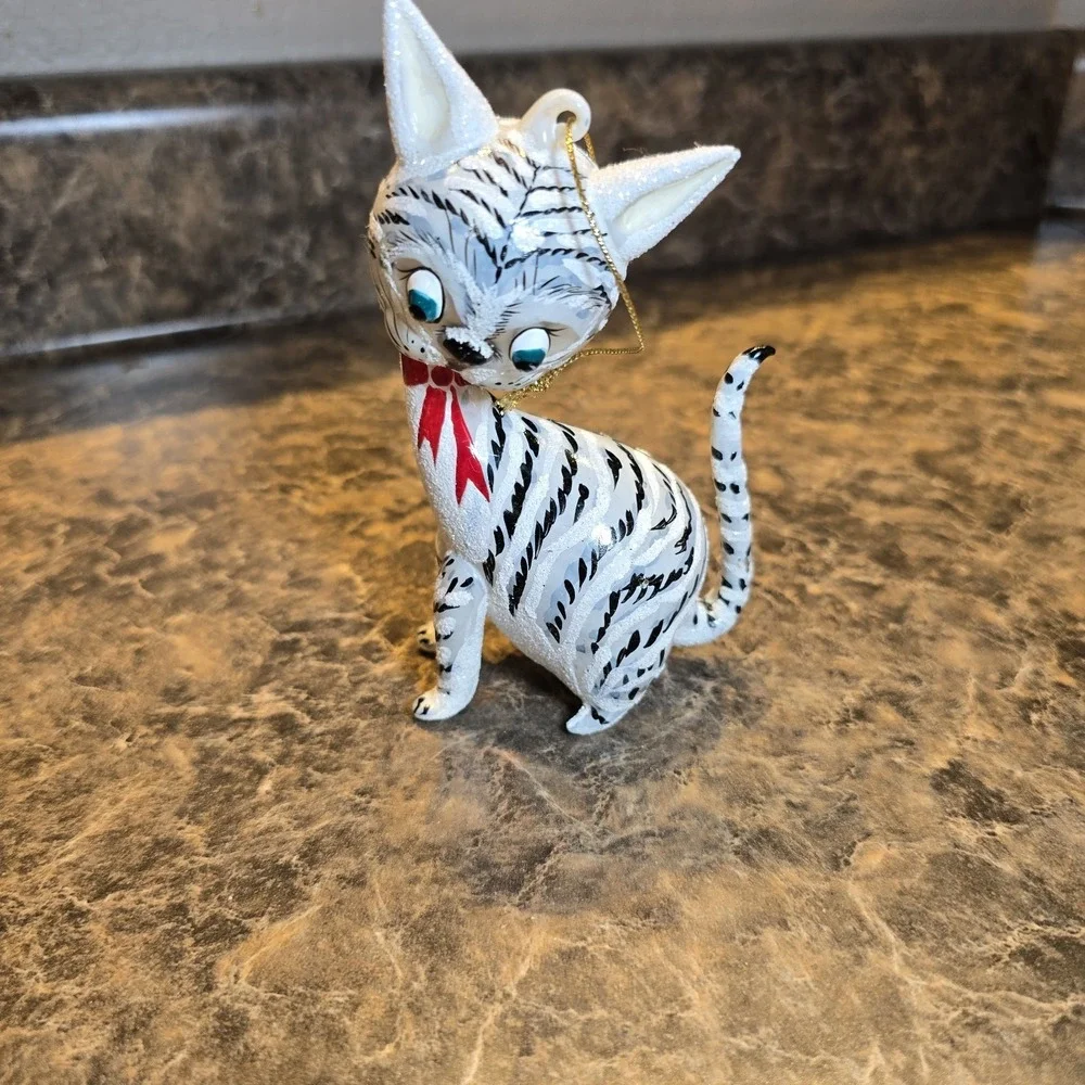 VTG‎ RARE SLAVIC Treasures Collectible hand Blown GLASS CAT FIGURINE Ornament